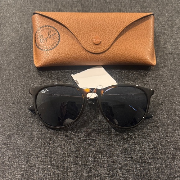 Ray-Ban Black Sunglasses with Brown Case - Picture 1 of 2